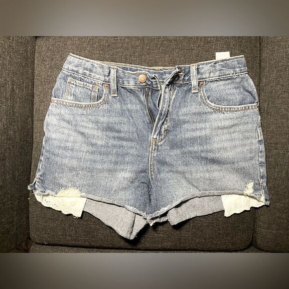 Old Navy Jean Shorts - Picture 1 of 5